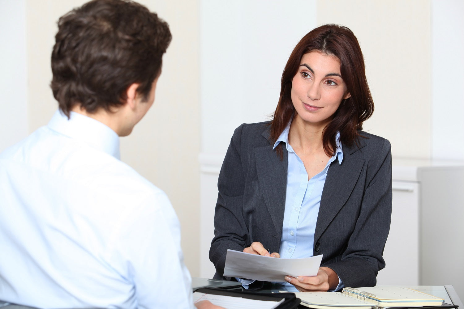 How To Tell If A Job Candidate Is Lying In The Interview